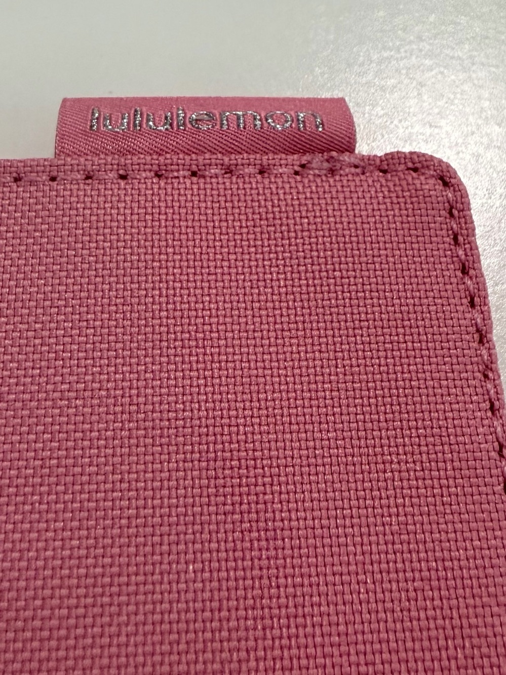 Lululemon - Clippable Card Case - NWT - Picture 3 of 7